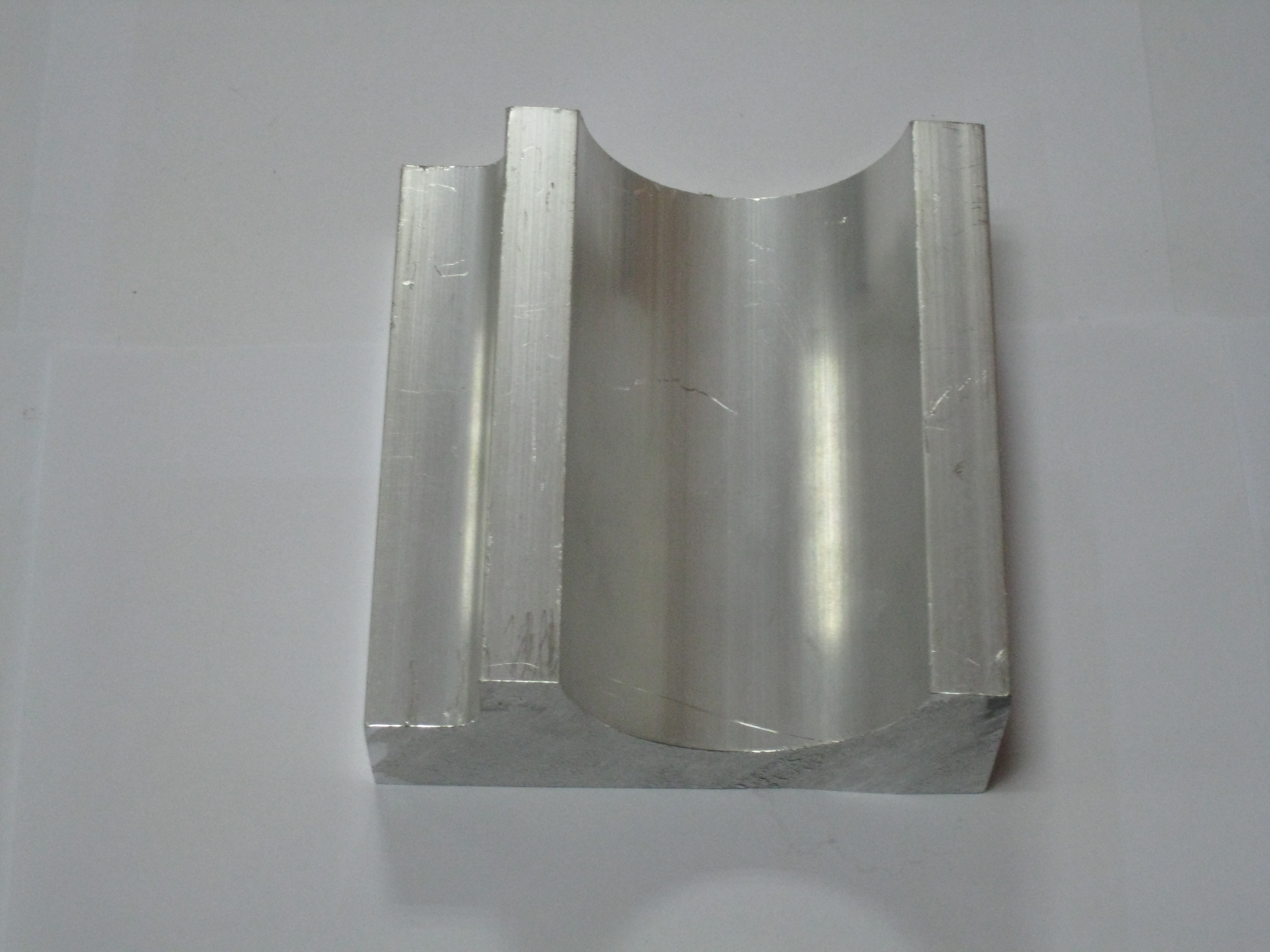 Custom Mold Development for Special-Alloy Aluminum Profiles