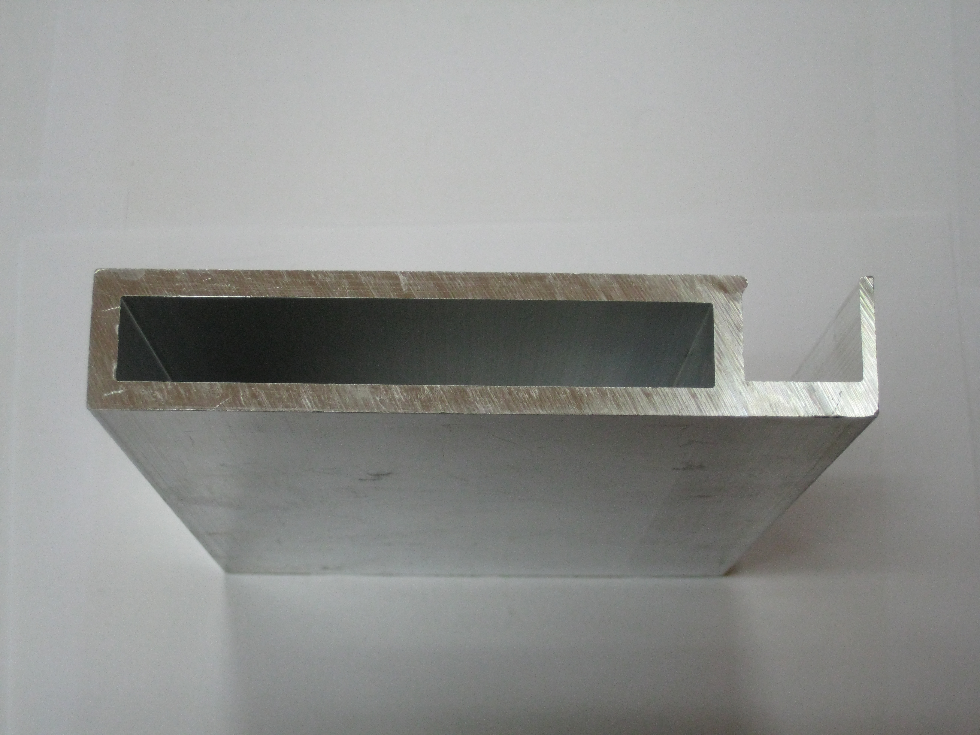 Custom Mold Development of Aluminum Profiles for Special Equipment