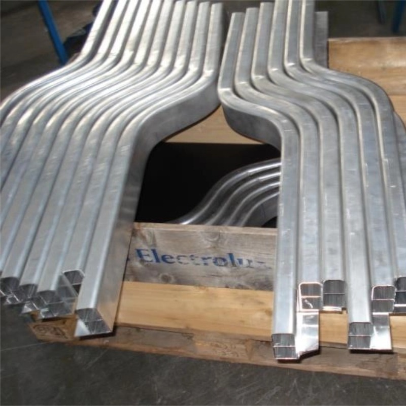 Custom Multi-Curvature Stretch Bending